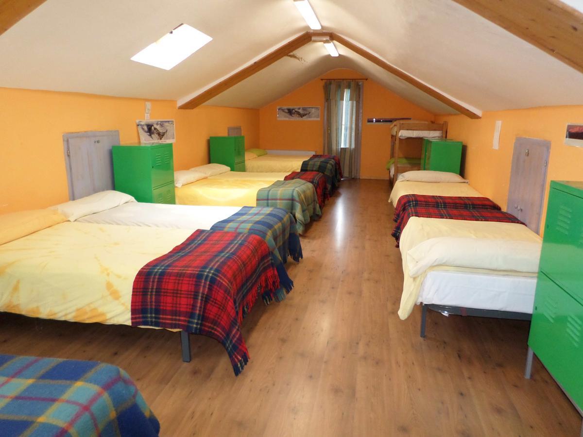 Albergue El Ultimo Bucardo Linás de Broto Dış mekan fotoğraf