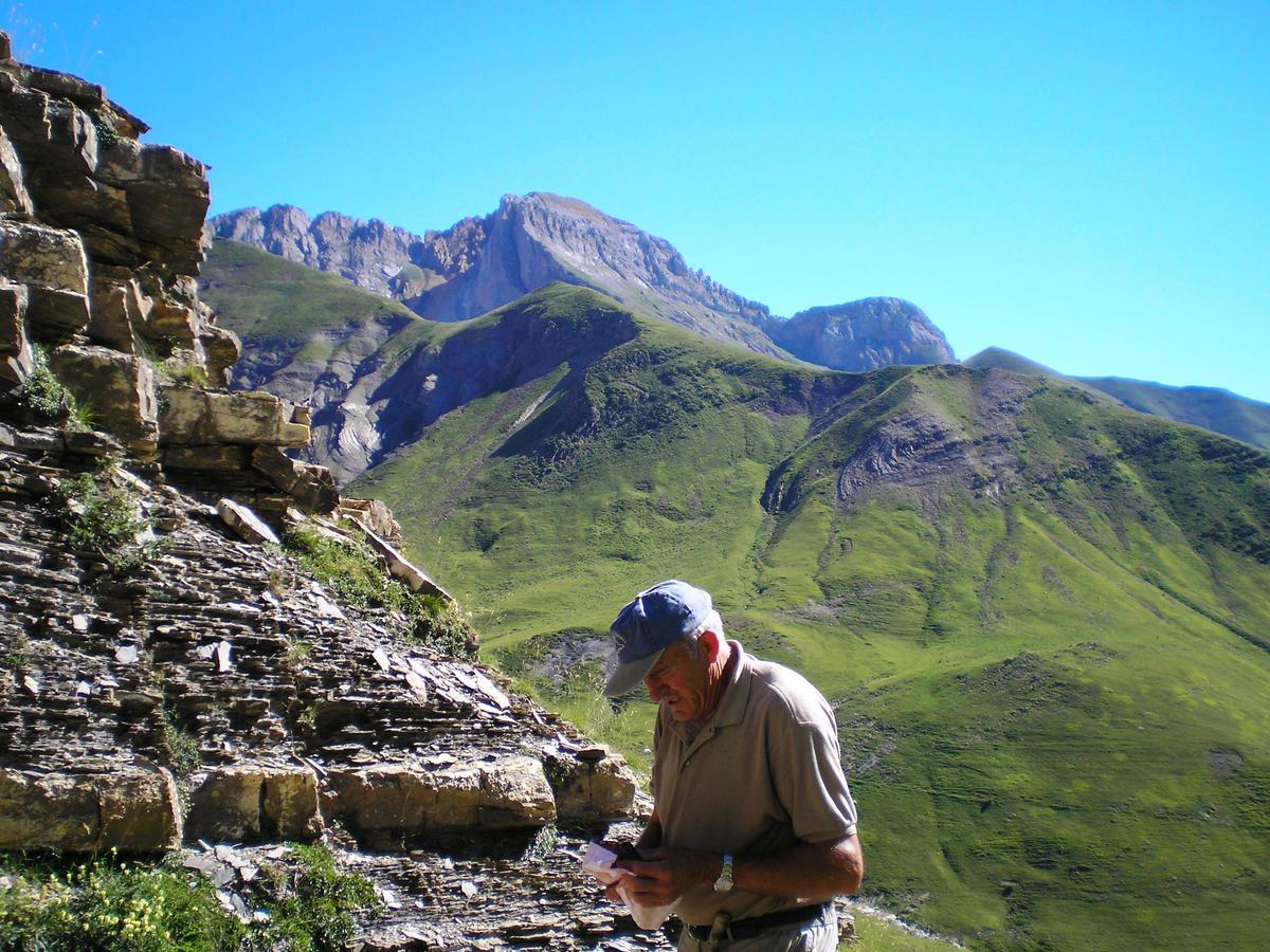 Albergue El Ultimo Bucardo Linás de Broto Dış mekan fotoğraf